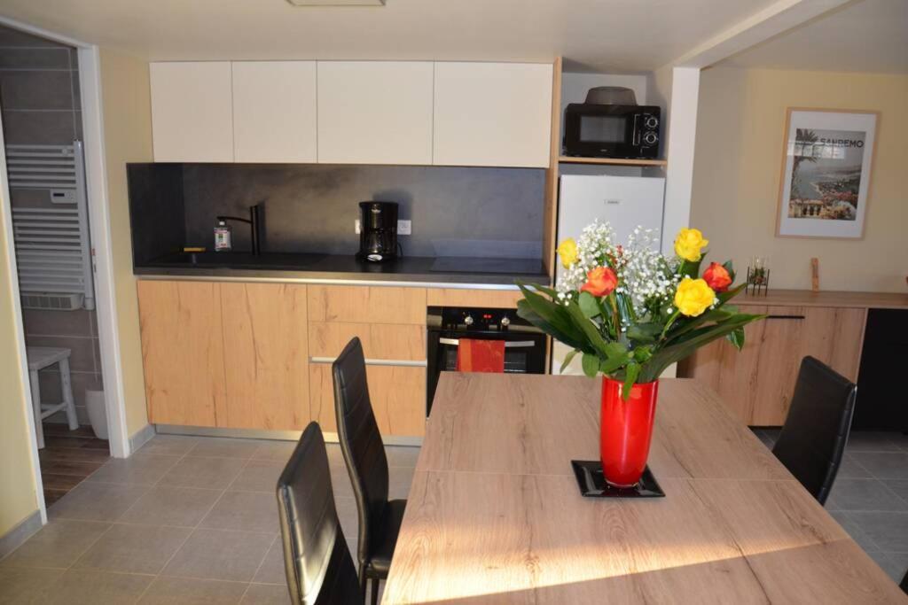 Vue Sainte Victoire, Proche Aix-En-Provence Apartment Pourrieres Luaran gambar