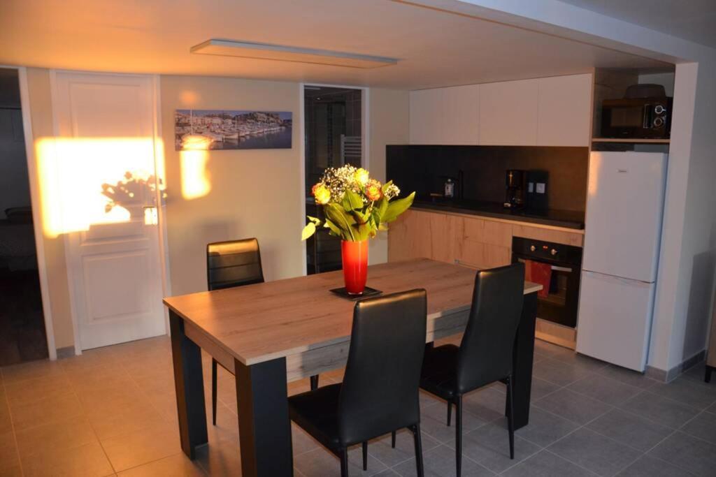 Vue Sainte Victoire, Proche Aix-En-Provence Apartment Pourrieres Luaran gambar