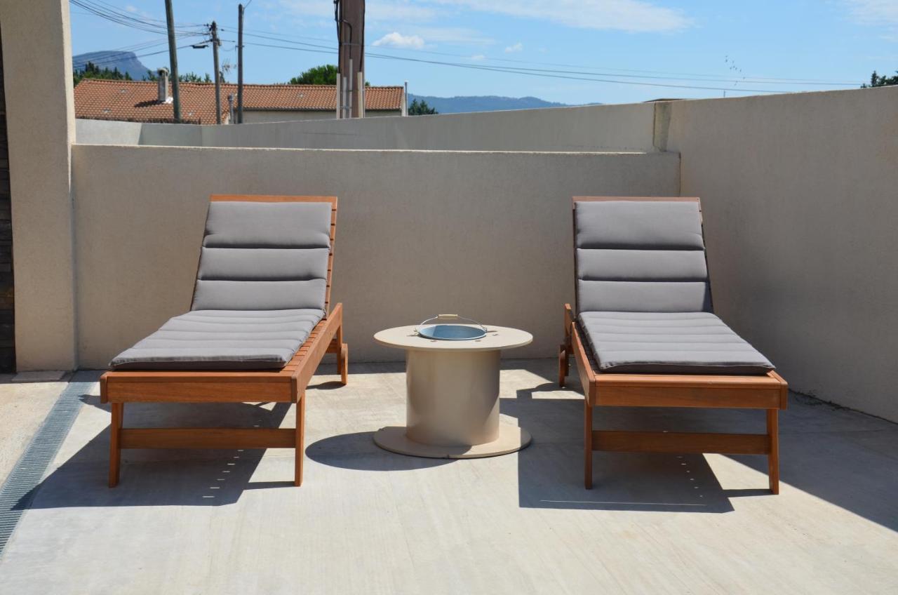 Vue Sainte Victoire, Proche Aix-En-Provence Apartment Pourrieres Luaran gambar